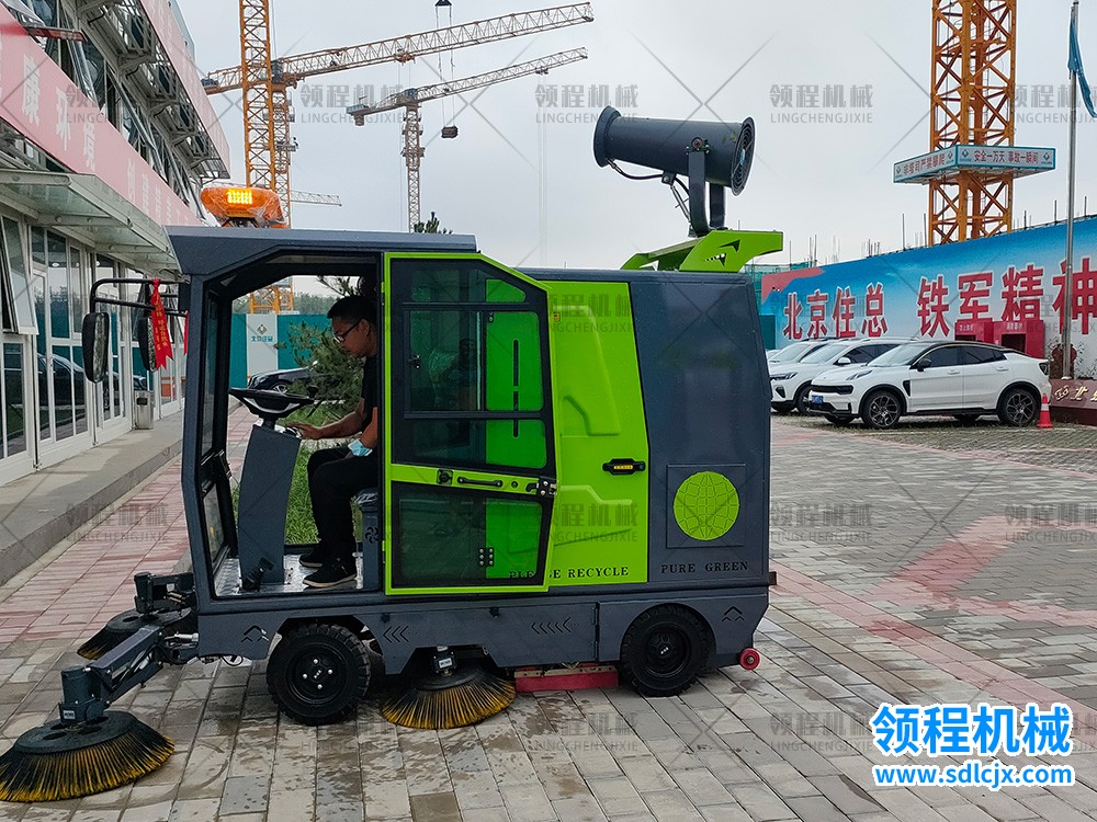 領程電動掃地車客戶案例之北京住總集團02